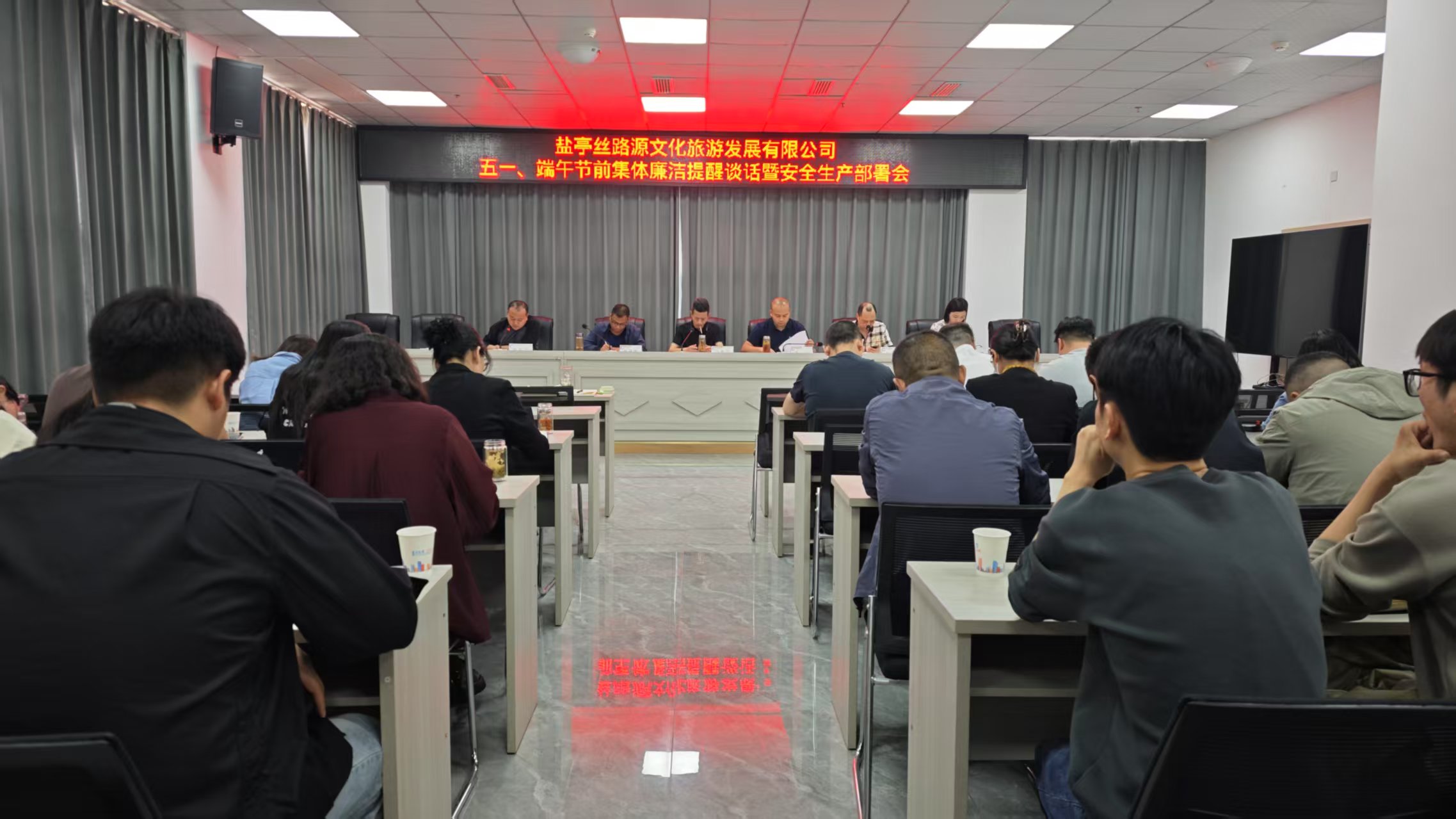 6adfc6cea01c8dd2cca63391d4b17bb.jpg